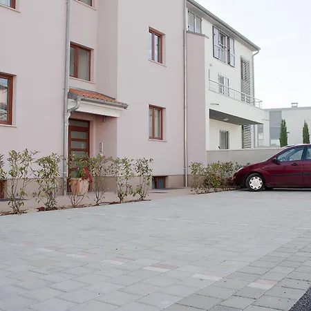 Apartments And Rooms Camaiore-3
