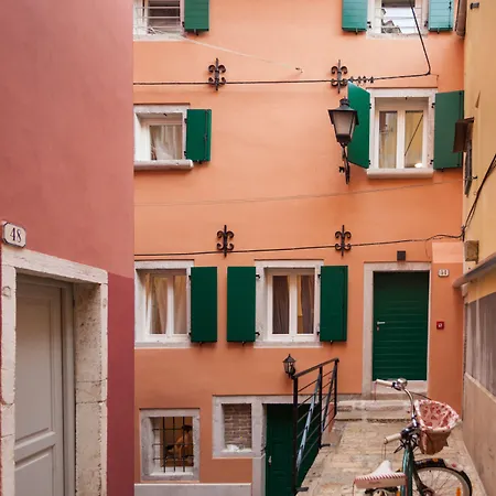 Apartments And Rooms Hey Rovinj-2