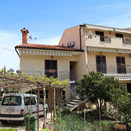 Apartments Milka-3