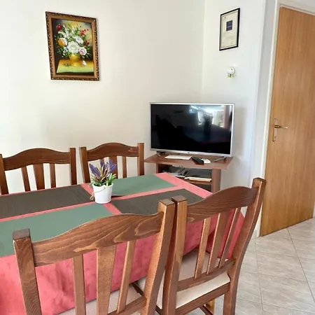 Villamar Beachfront Apartments With Free Private Parking-3