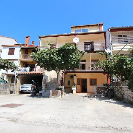 Room And Apartments Mariza-2
