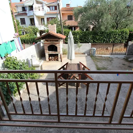 Room And Apartments Mariza-3