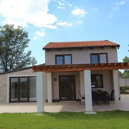Holiday House Cuvi-2