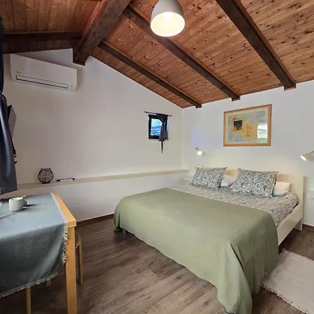 Apartments & Rooms Chiara-2