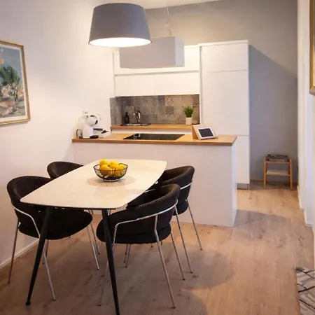Polai Center Apartments-3