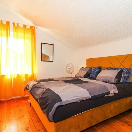 Casa Parenzana In Porec - Haus Fuer 7-9 Personen-3