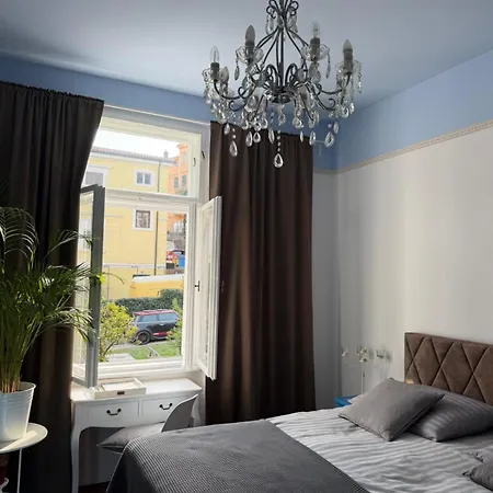 Apartment With Spacious Terrace Villa Floramy-2