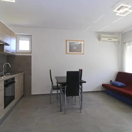 Apartments Valerija 847-2