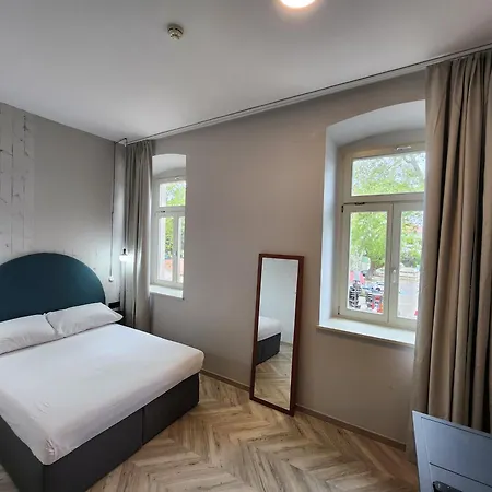 Hotel Amfiteatar-3