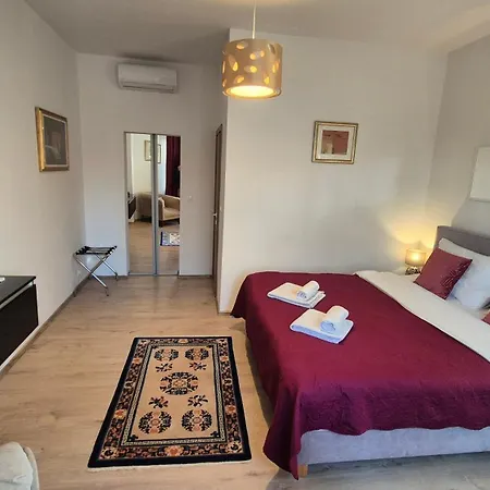 Polai Center Apartments-2