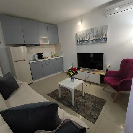 Holiday Home & Apartments Primavera-2