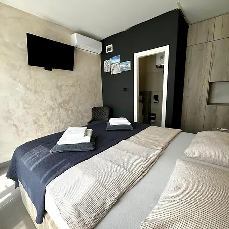 "Echo" B&B Rooms, Boutique Beach Hotel-3