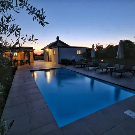 Leonardo House-2