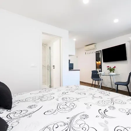 Studio Apartment Sunce-3