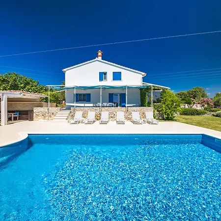 Villa Tanga-2