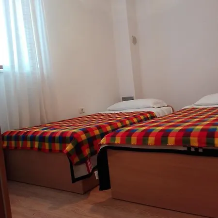 Apartment Luka-2