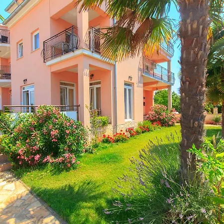 Apartments 4 Palme-2