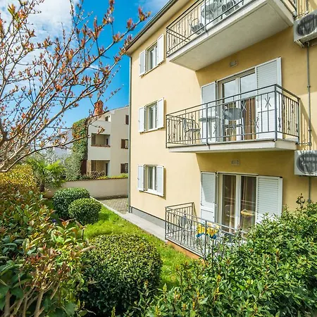 Apartments Bella-3