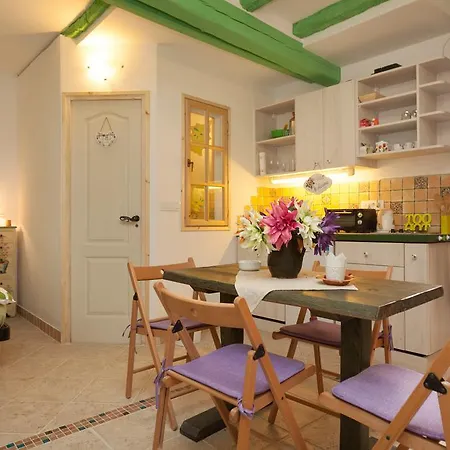 Studio With Garden In Rovinj-3