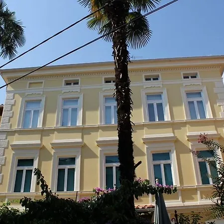 Rooms Alida-2