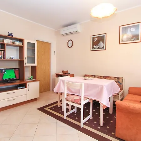 Apartments Silvia-3