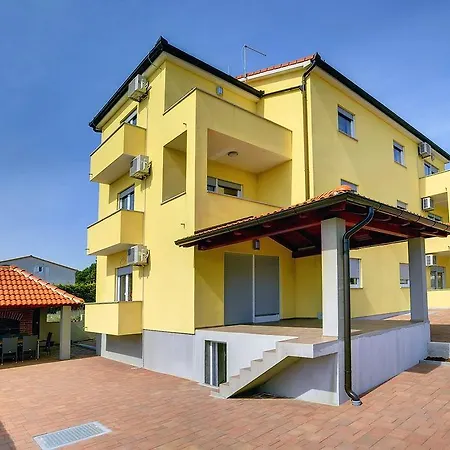 Apartments Robert-2