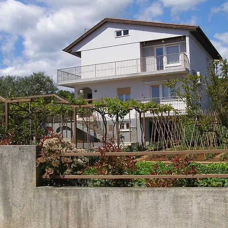 Apartment Vallelunga-2