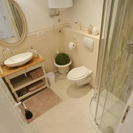 Charming Apartment Juna-2