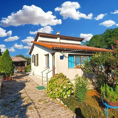 House Silvana 1461-2