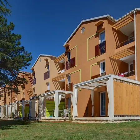 Apartments Stella Plava Laguna-2