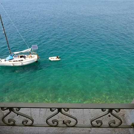 Arnolongo B4 Sea View-3