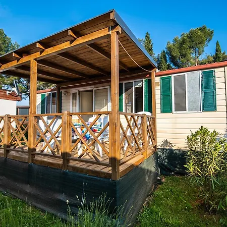 Camping Media Mobile Homes In Brioni Sunny Camping-3