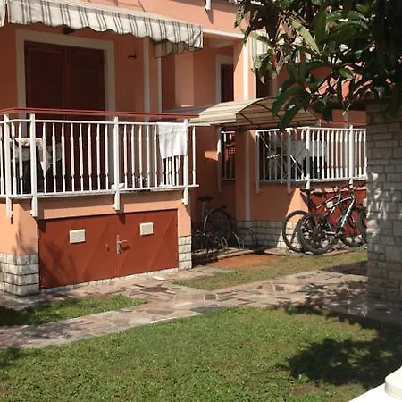 Apartments Zdjelar-3