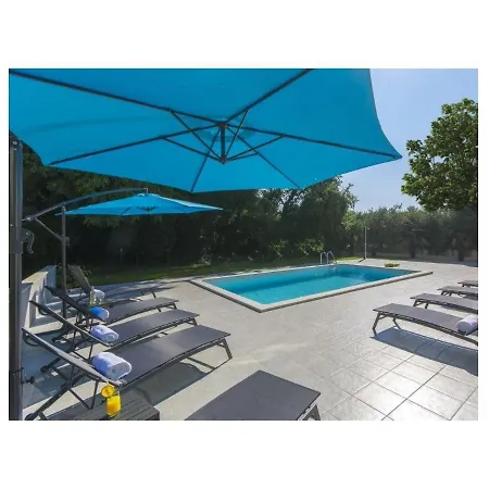Villa Romi M-3