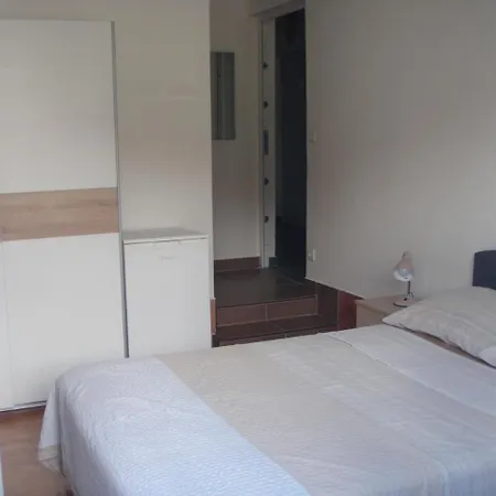 Apartments & Rooms Nikolic-2