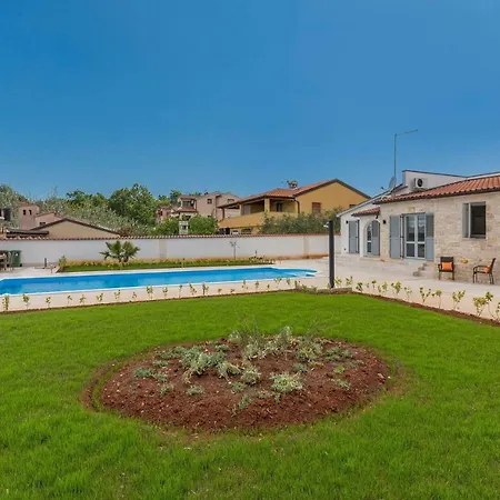 Villa Laura With Private Pool-3
