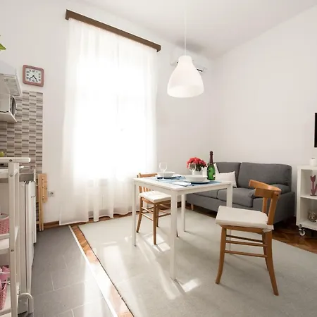 Stefani Studio Apartman-3