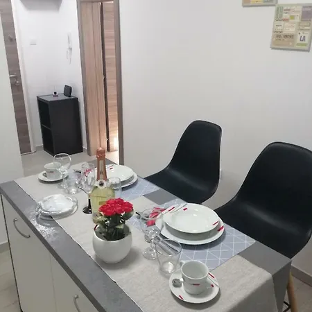 Studio Apartment Mila-2