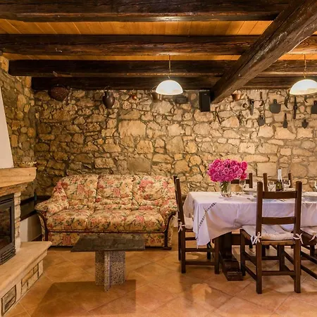 Old Istrian Home Martina-2