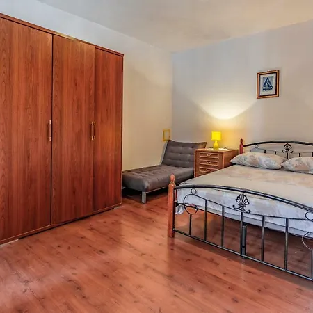Stone House Histria-3