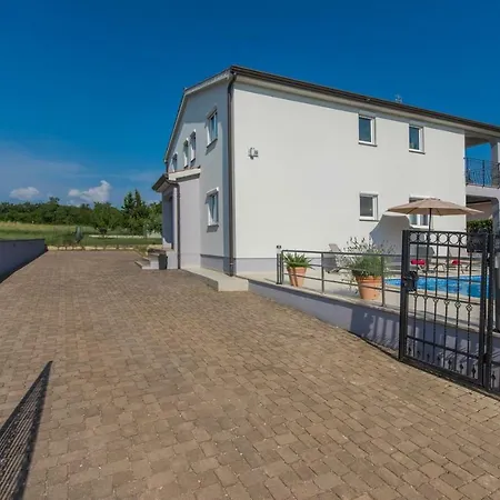 Silver Holiday House-3