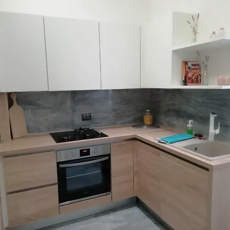 Apartment Albina - A Few Steps From Pula Amphitheatre-3
