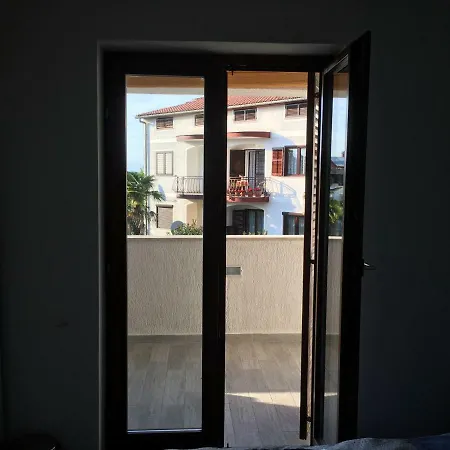 Orro Rooms-2