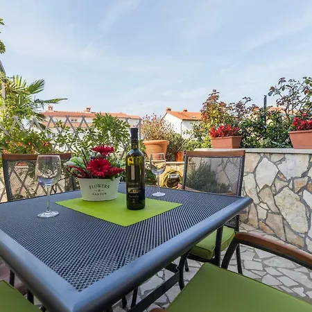 Studio Apartments Romina-3