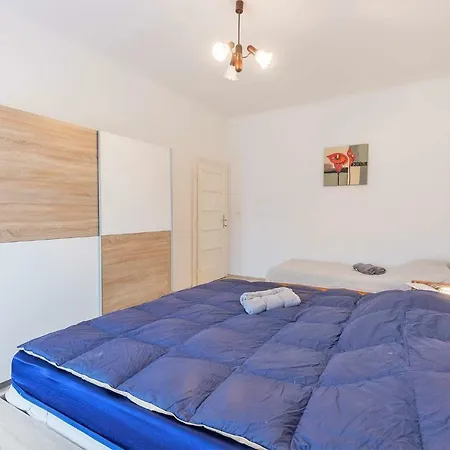 Apartment Nicol-2