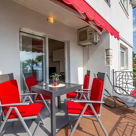 Villa Tomic Apartment Mia Near The Sea-3