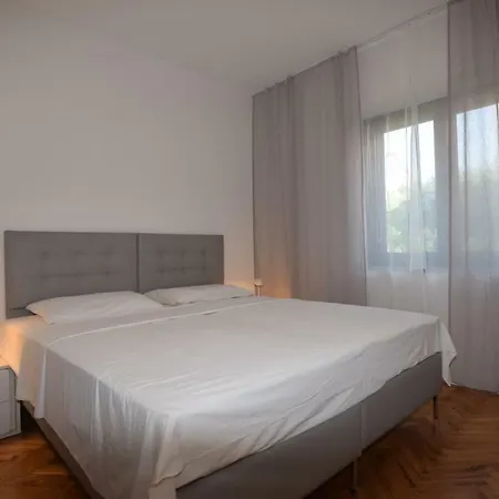Apartments Pavic Valbandon-2