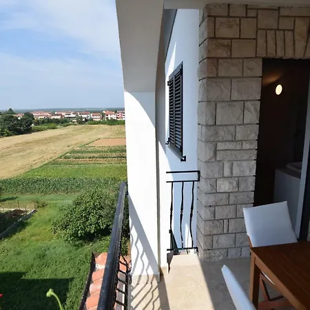 Apartments Pavic Valbandon-3