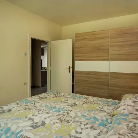 Apartment Ivica-2