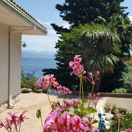 Josephine'S Garden-3